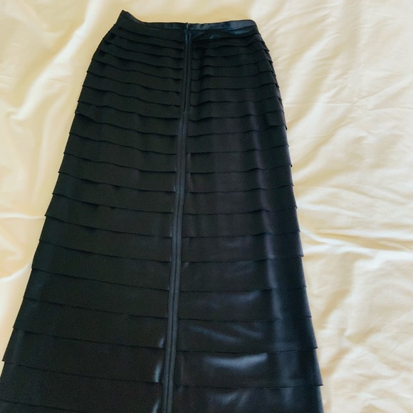 JS Collections Black Satin Folded Pleat Maxi Skirt - Picture 14 of 16